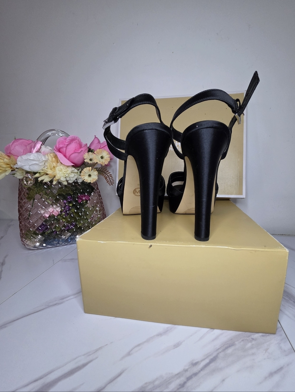 Black Heels 👠 | ✨️Michael Kors✨️ Black Women's Heels - Picture 3 of 5